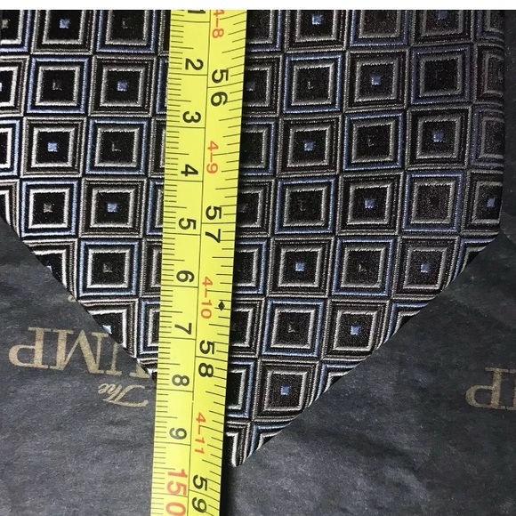 PRESIDENT DONALD J TRUMP Signature Collection Tie - Picture 4 of 8